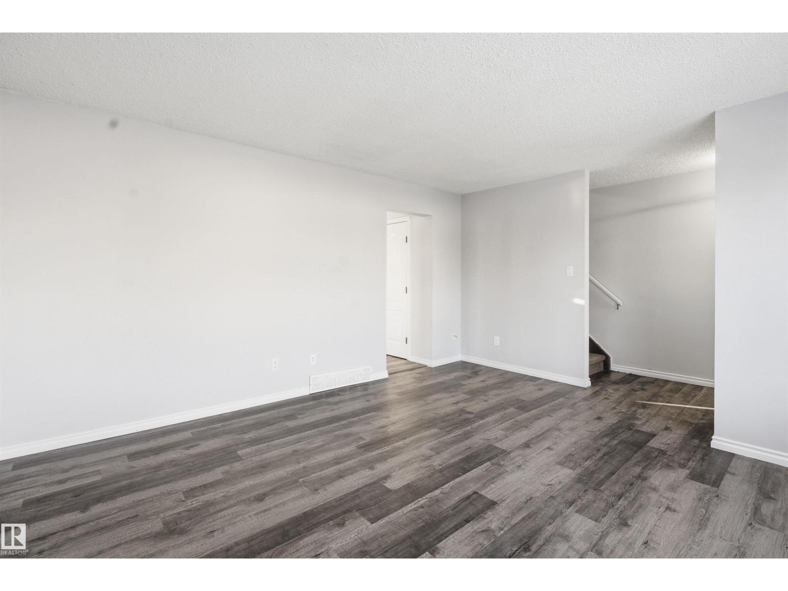 1504 62 St Nw, Edmonton, Alberta  T6L 1S8 - Photo 6 - E4476903