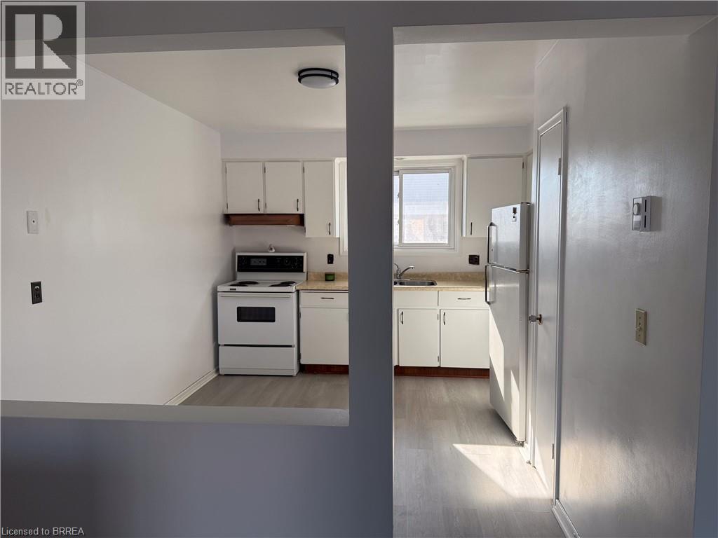 36 Graham Avenue Unit# 3, Brantford, Ontario  N3T 1C4 - Photo 10 - 40811548