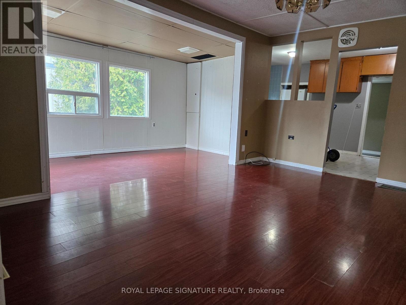 54 Farley Circle, Georgina, Ontario  L0E 1S0 - Photo 23 - N12779452