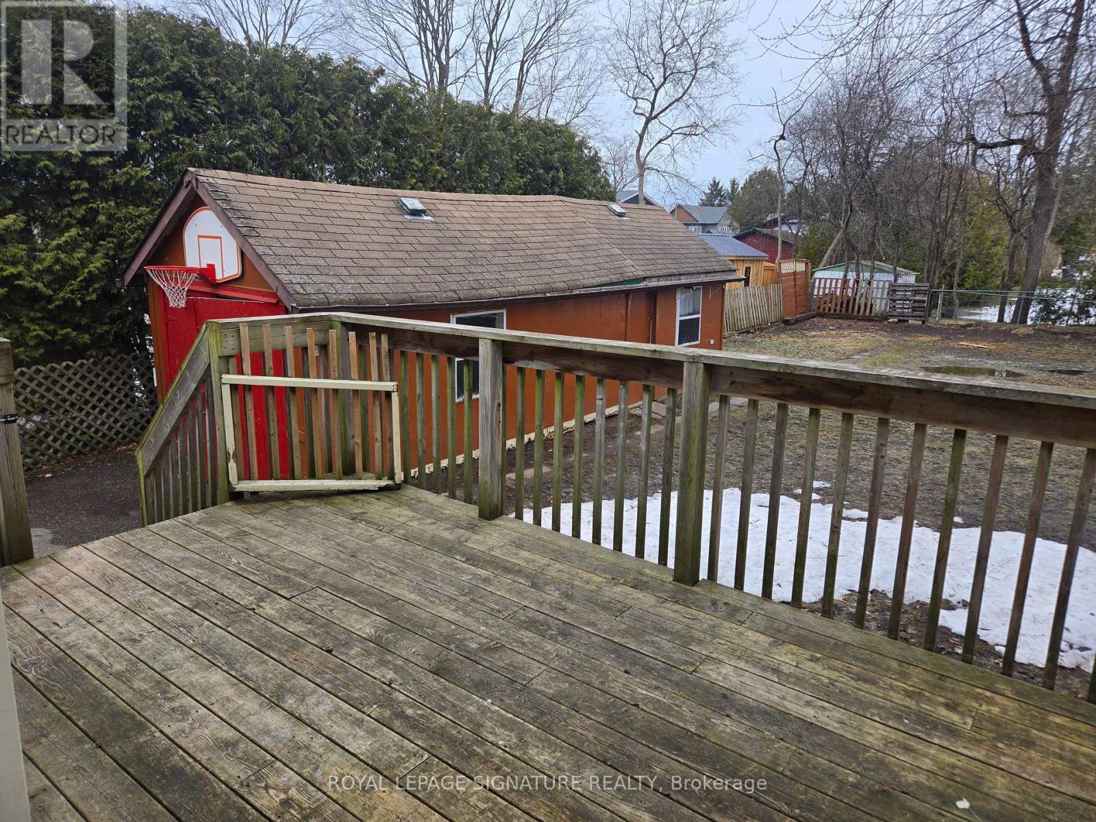 54 Farley Circle, Georgina, Ontario  L0E 1S0 - Photo 13 - N12779452