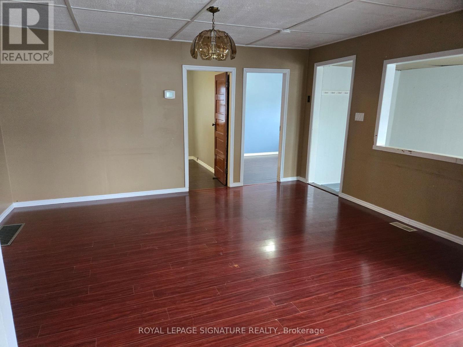 54 Farley Circle, Georgina, Ontario  L0E 1S0 - Photo 21 - N12779452