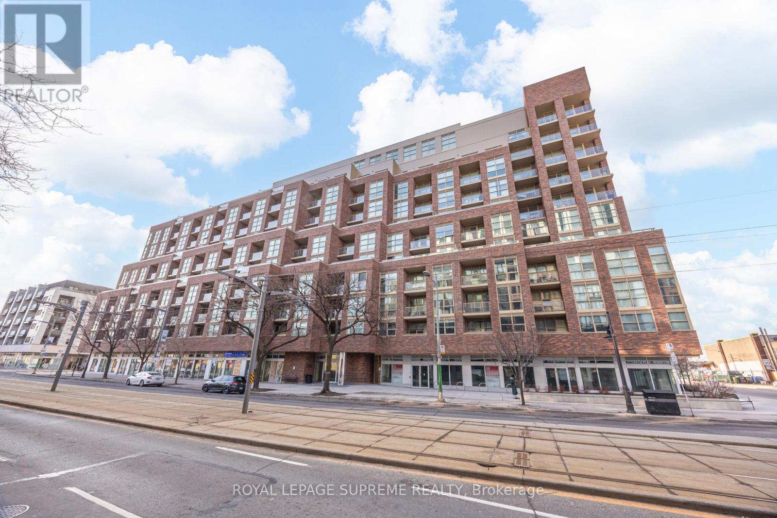 704 - 1787 ST CLAIR AVENUE W, Toronto, Ontario
