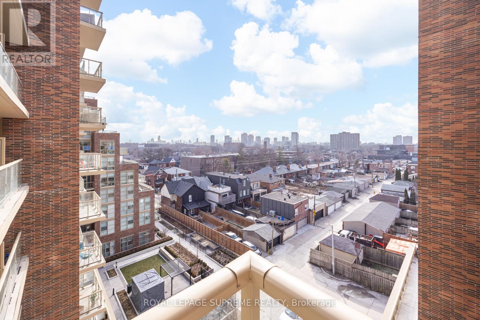 704 - 1787 St Clair Avenue W, Toronto, Ontario  M6N 0B7 - Photo 22 - W12742870