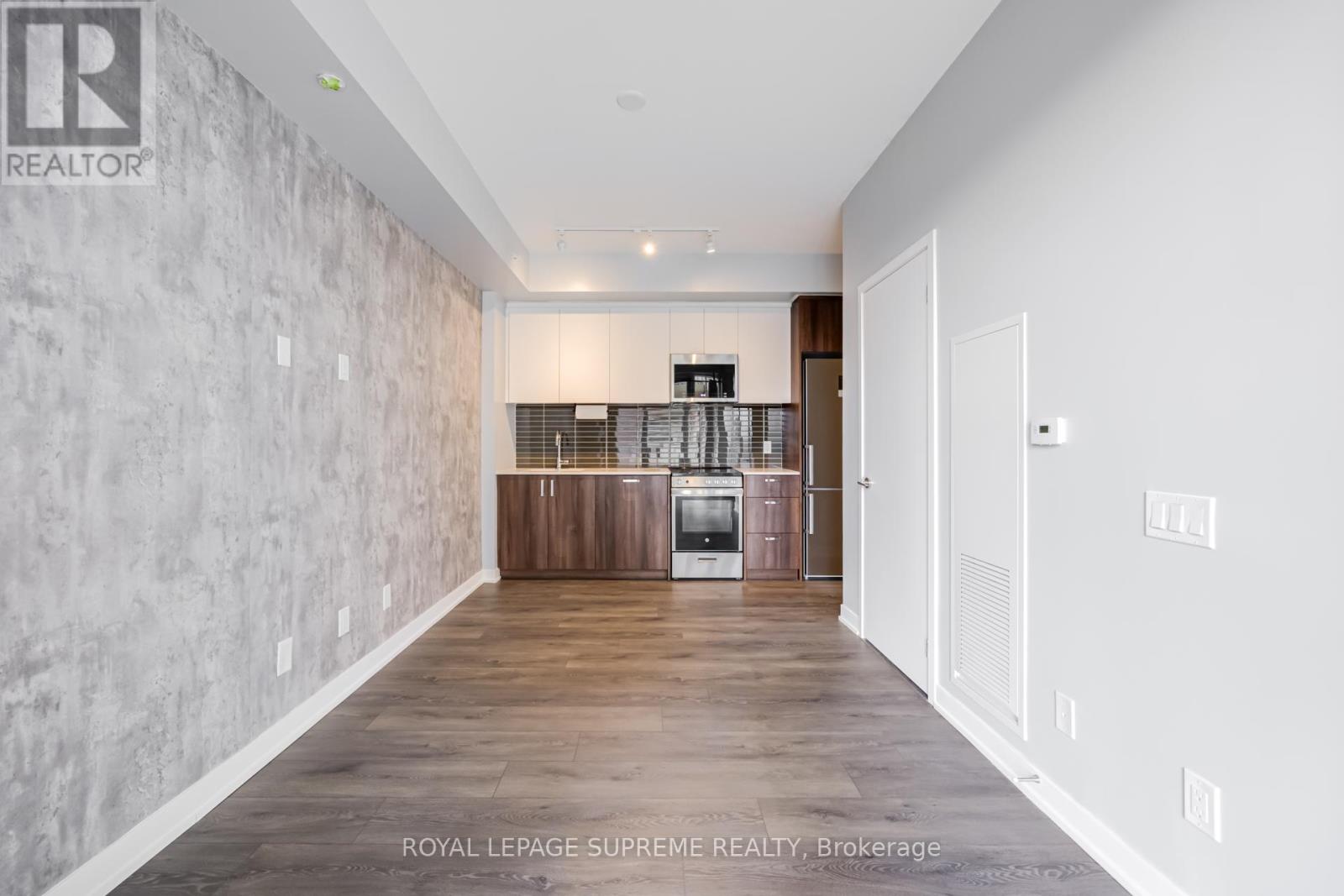 704 - 1787 St Clair Avenue W, Toronto, Ontario  M6N 0B7 - Photo 10 - W12742870