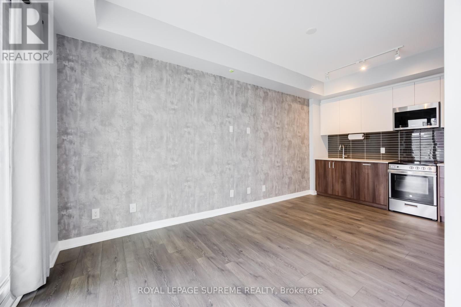 704 - 1787 St Clair Avenue W, Toronto, Ontario  M6N 0B7 - Photo 9 - W12742870