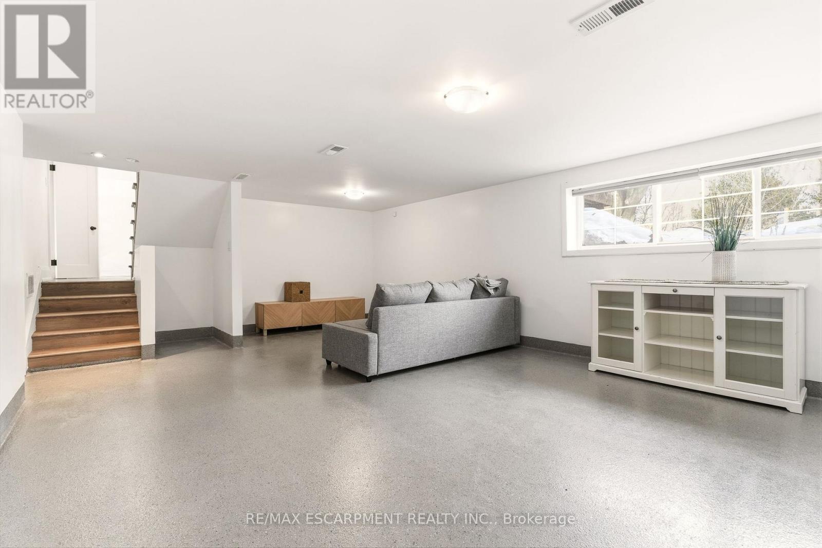 22 Rosebough Street, Hamilton, Ontario  L9H 5C5 - Photo 30 - X12824354