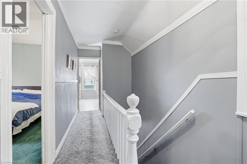 16 Albemarle Street, Hamilton, Ontario  L8L 7G3 - Photo 9 - 40811552