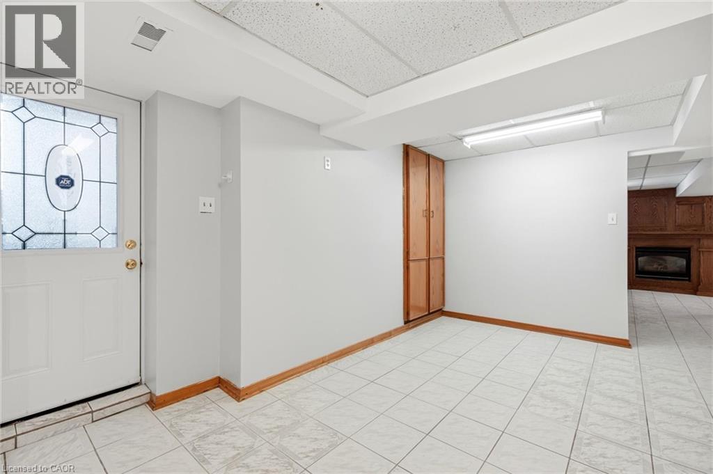 114 Slinger Avenue Unit# Lower, Stoney Creek, Ontario  L8J 2T1 - Photo 4 - 40811228