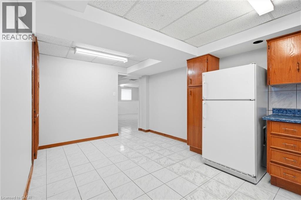 114 Slinger Avenue Unit# Lower, Stoney Creek, Ontario  L8J 2T1 - Photo 5 - 40811228