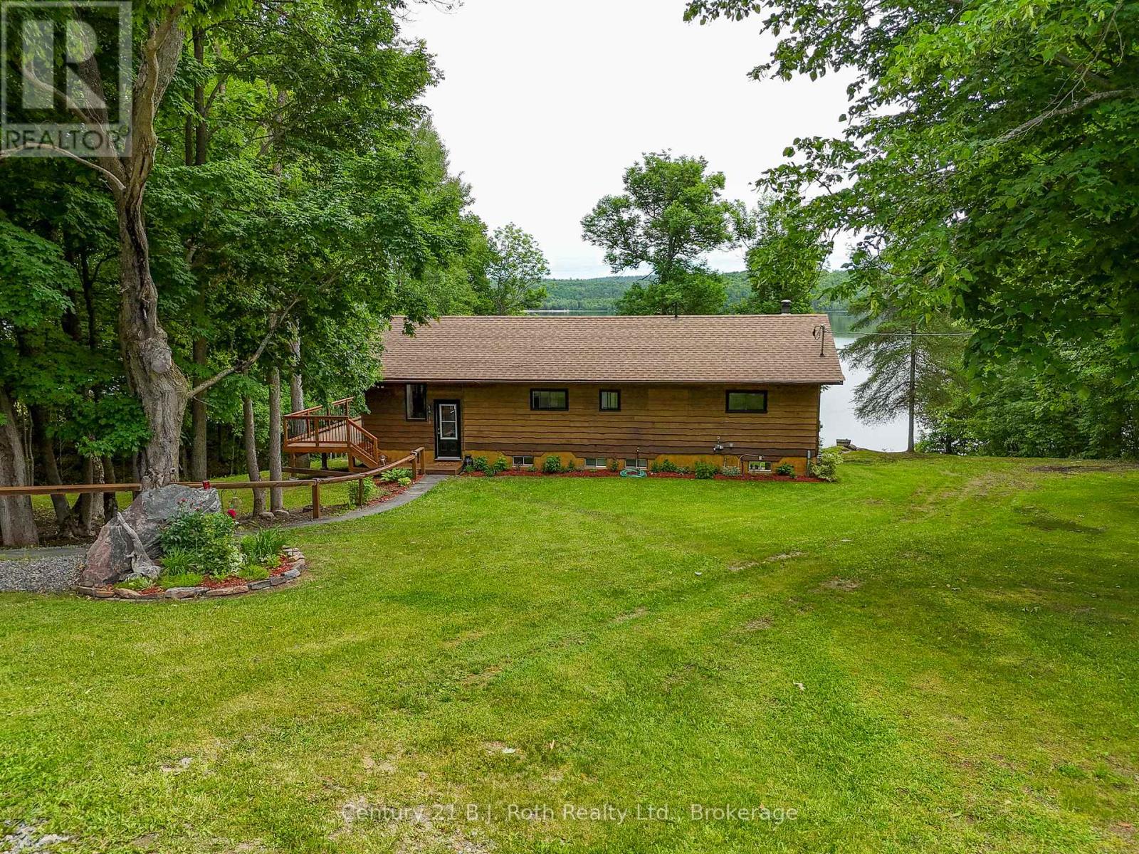 169 Odd's Drive, Parry Sound Remote Area, Ontario  P0H 2R0 - Photo 2 - X12872340