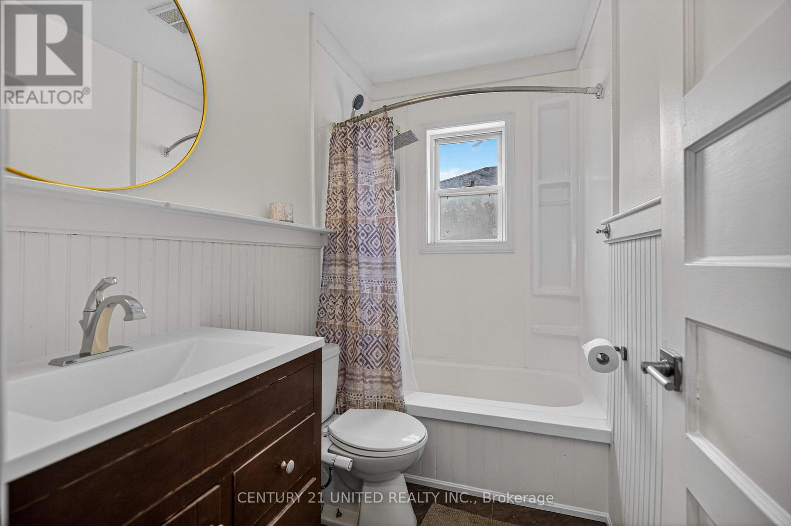 542 Mckellar Street, Peterborough (Otonabee Ward 1), Ontario  K9J 1R2 - Photo 10 - X12872492