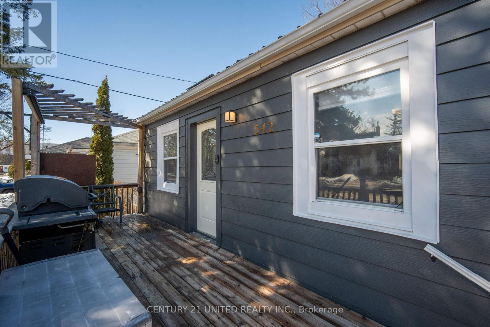 542 Mckellar Street, Peterborough (Otonabee Ward 1), Ontario  K9J 1R2 - Photo 18 - X12872492