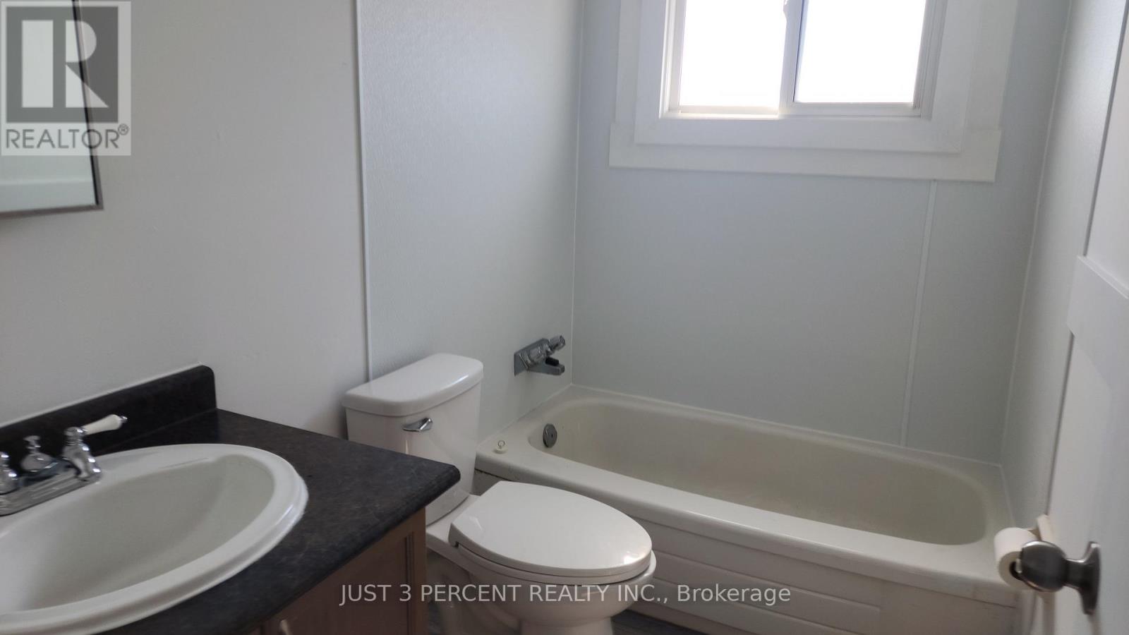 198 Aylmer Street N, Peterborough, Ontario  K9J 3K1 - Photo 11 - X12872516