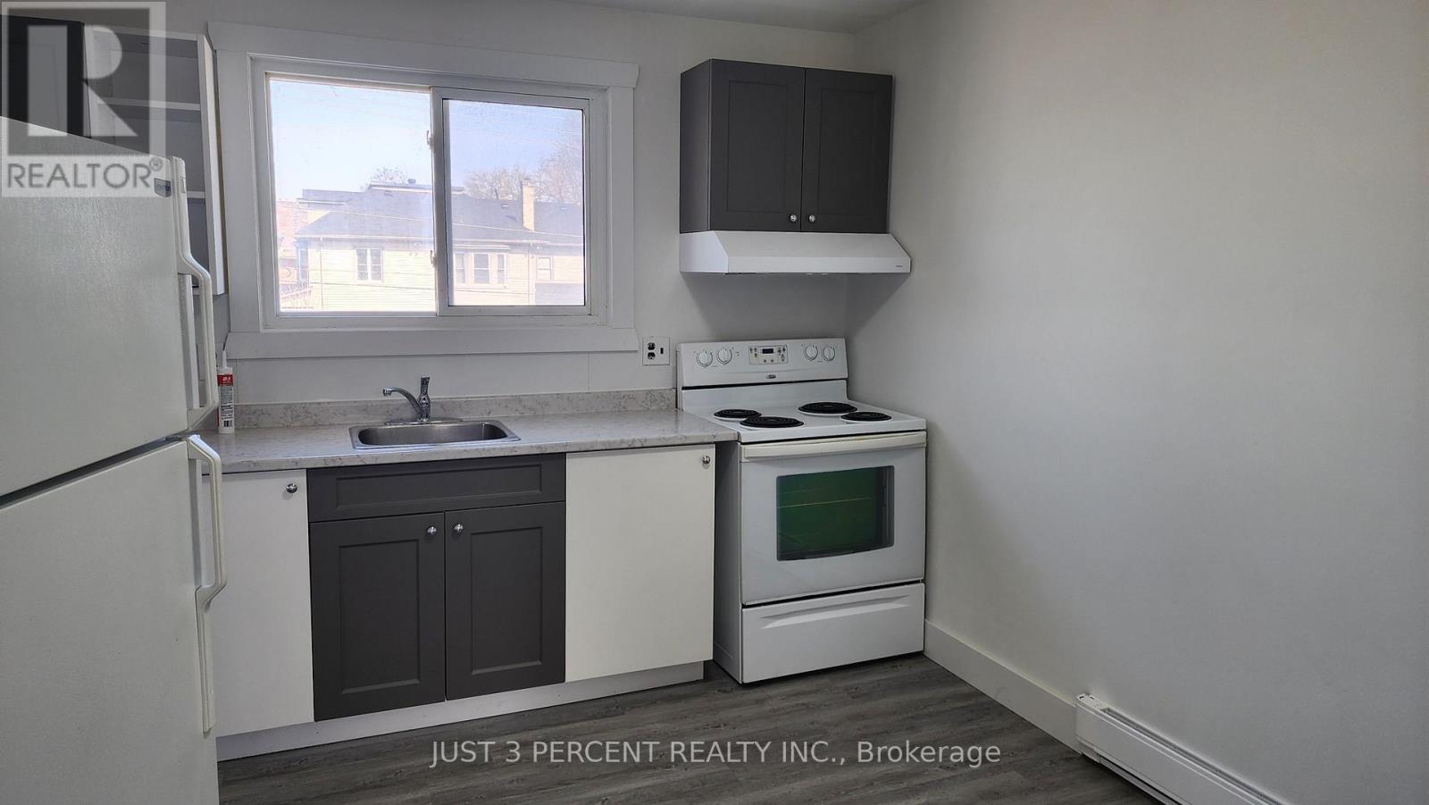 198 Aylmer Street N, Peterborough, Ontario  K9J 3K1 - Photo 7 - X12872516