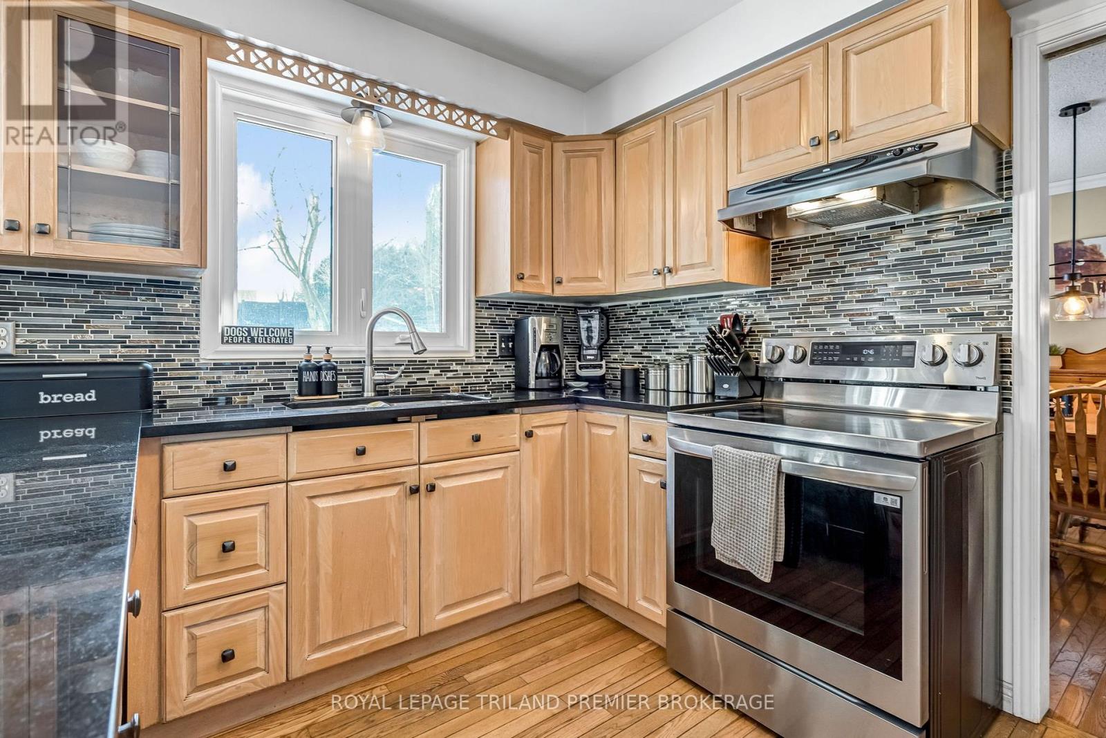 31 Foxcroft Crescent, London South, Ontario  N6K 3A3 - Photo 18 - X12872420