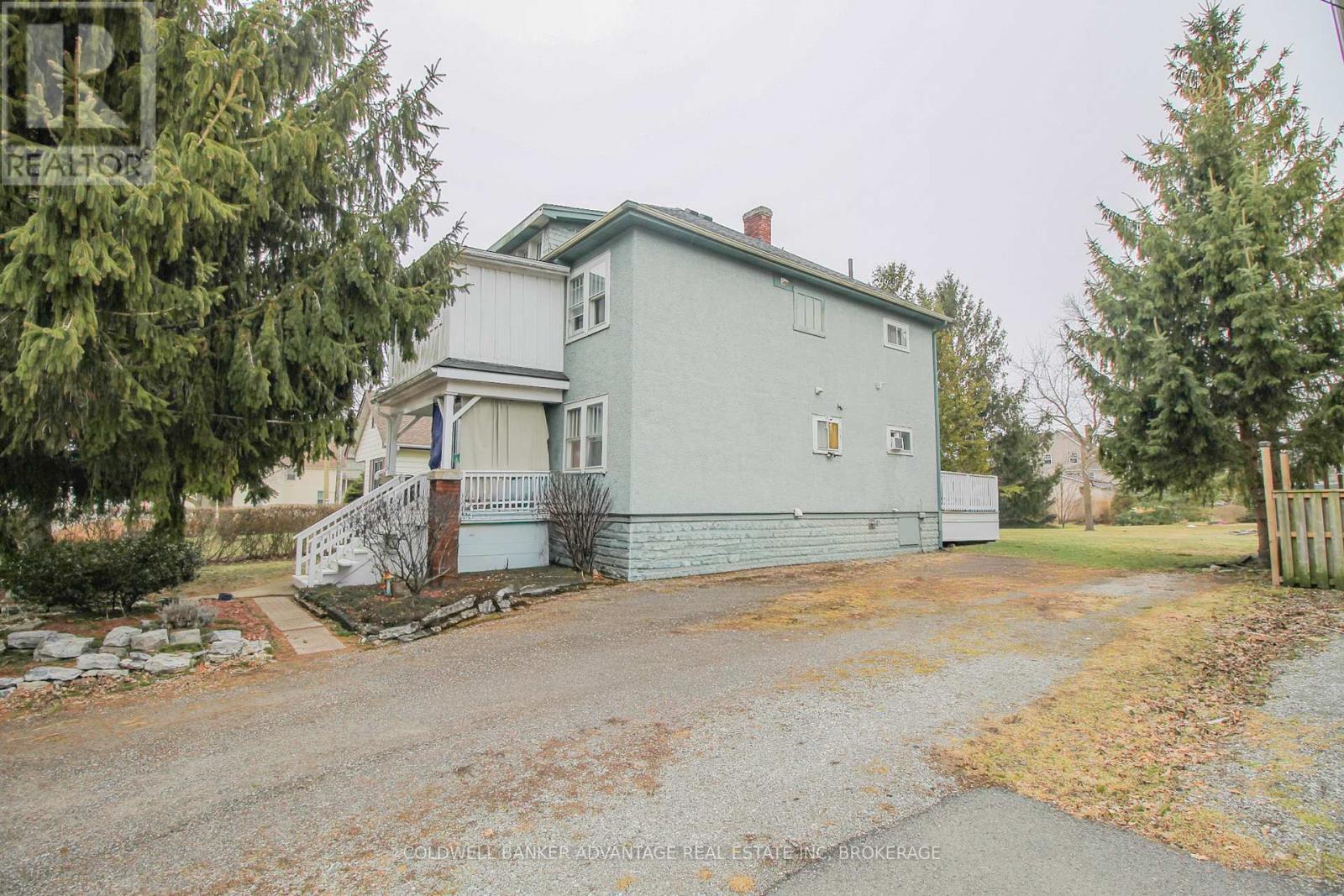 86 Adelaide Street, Port Colborne (Sugarloaf), Ontario  L3K 2W5 - Photo 3 - X12871792