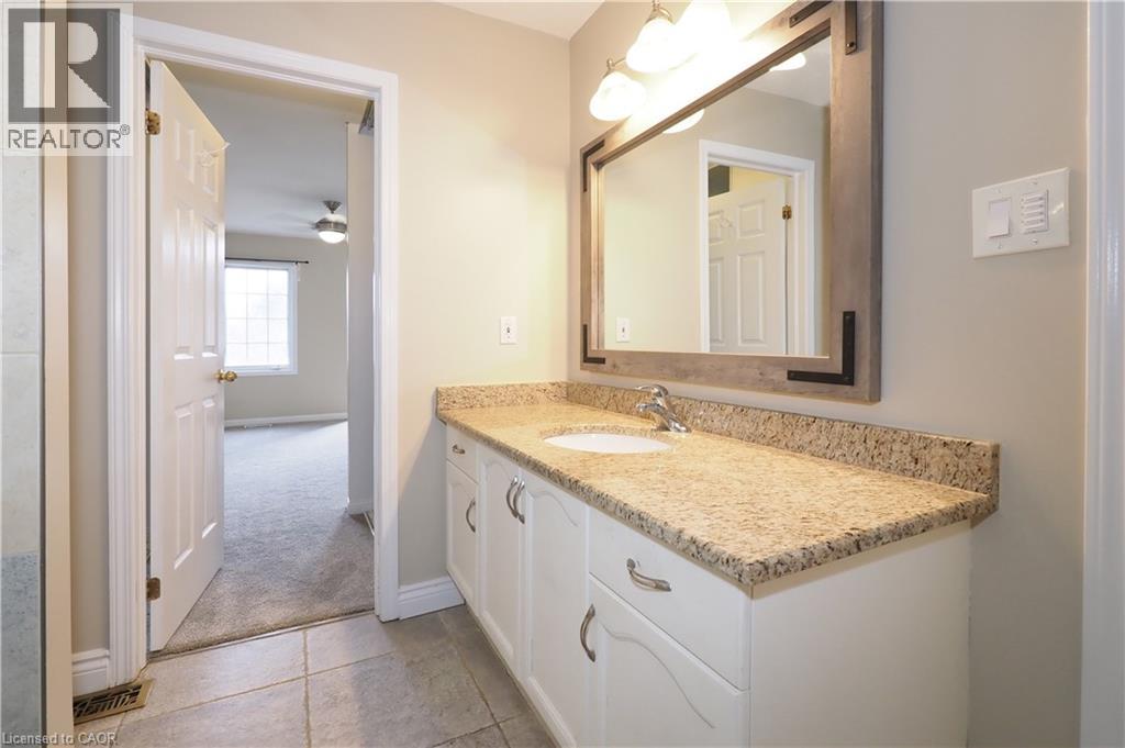 695 Jacob Lane, Waterloo, Ontario  N2V 2A7 - Photo 28 - 40811399