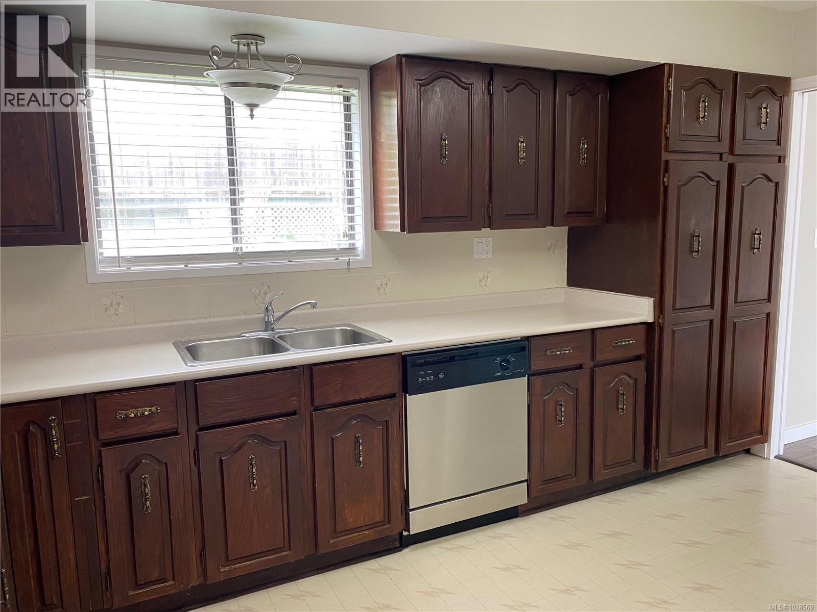 531 Savary Cres, Campbell River, British Columbia  V9W 6V7 - Photo 6 - 1028569