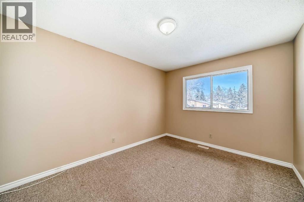 172 Pinehill Road Ne, Calgary, Alberta  T1Y 2C4 - Photo 17 - A2287889