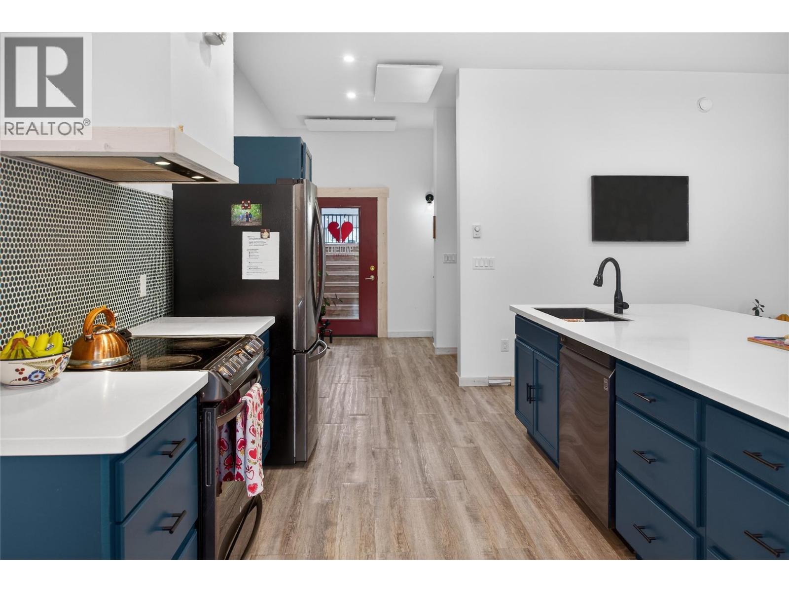 63 Deer Park Avenue, Kimberley, British Columbia  V1A 2J3 - Photo 4 - 10378989