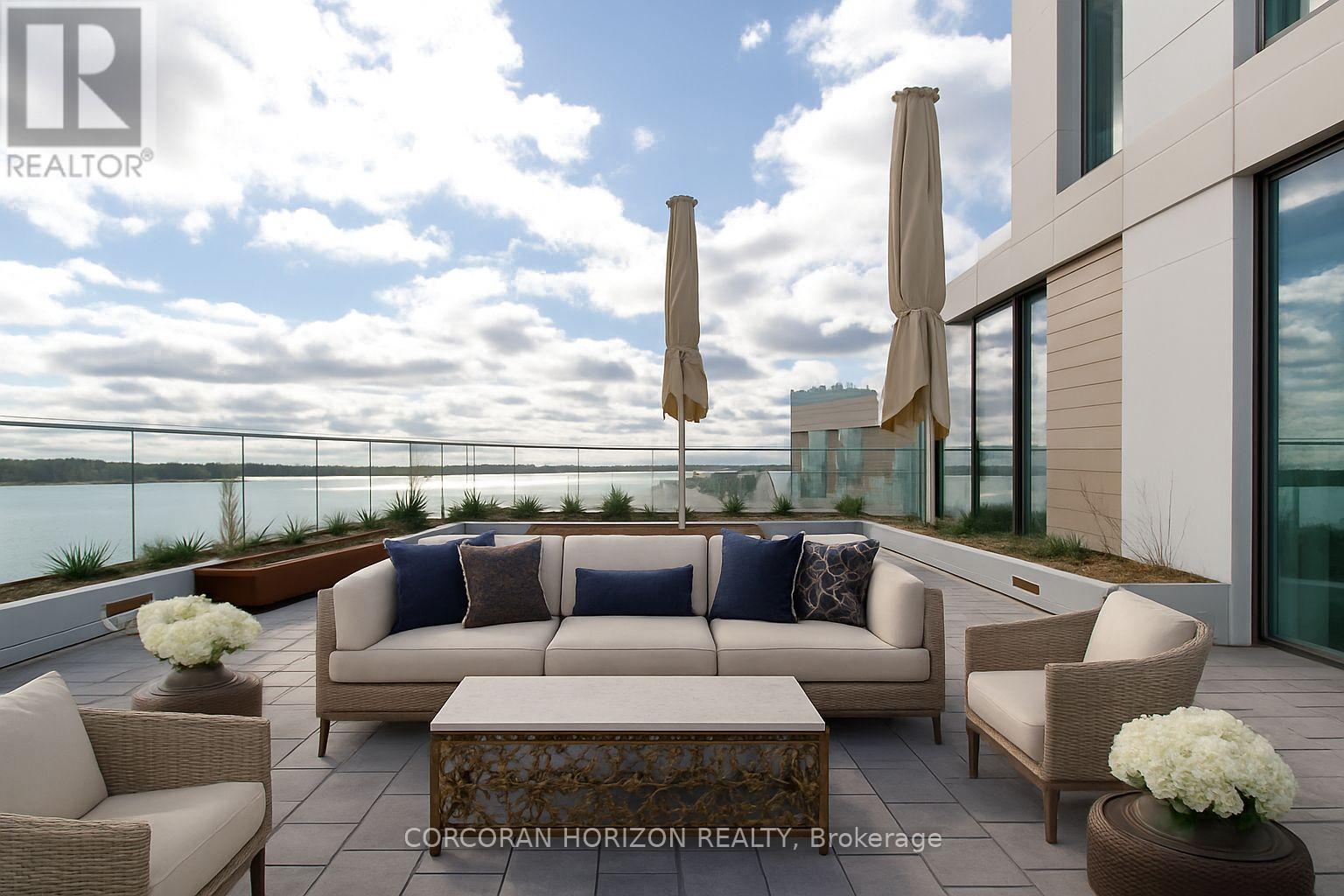 912 - 118 Merchants' Wharf, Toronto, Ontario  M5A 0L3 - Photo 1 - C12872352