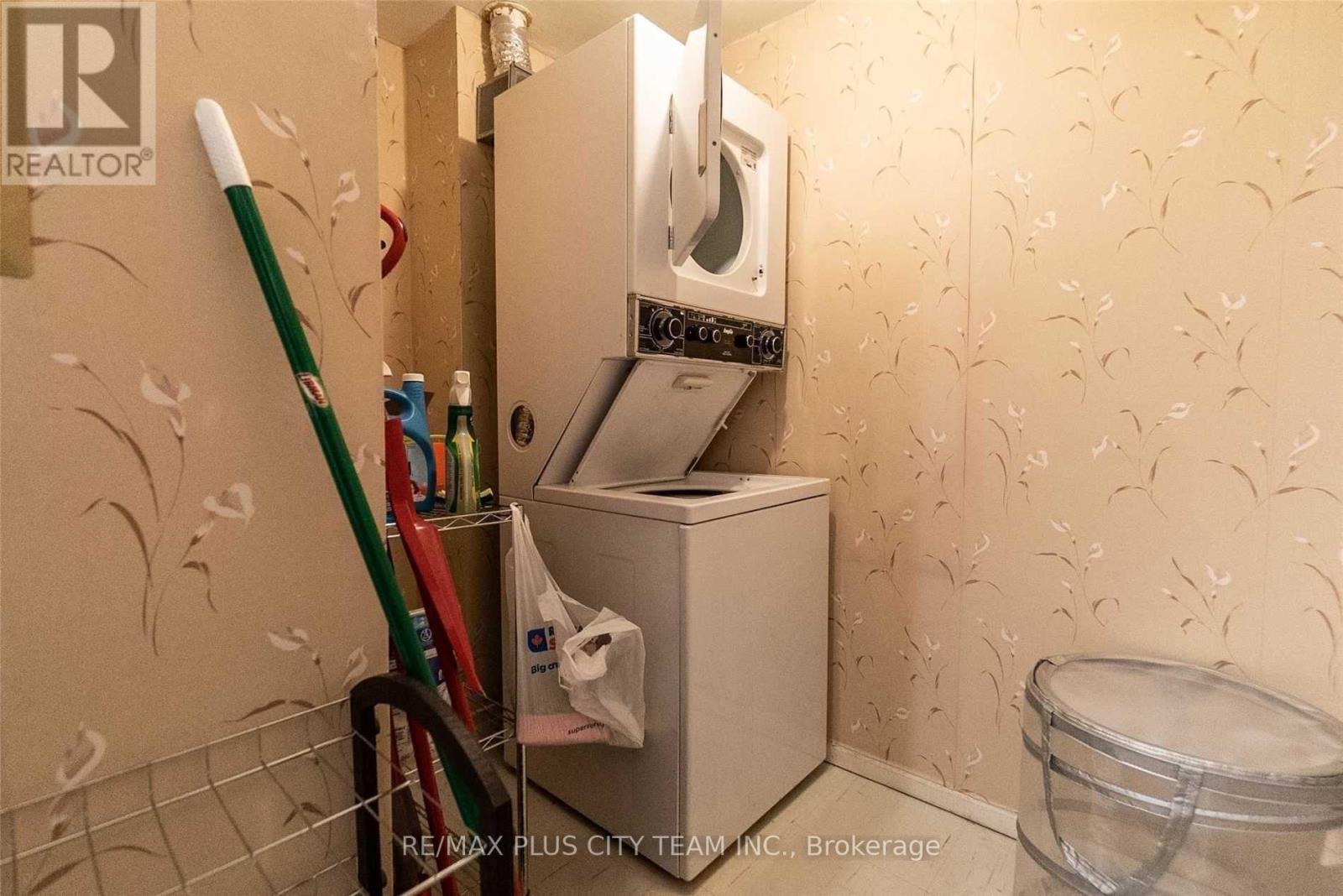 708 - 717 Bay Street, Toronto, Ontario  M5G 2J9 - Photo 11 - C12872358