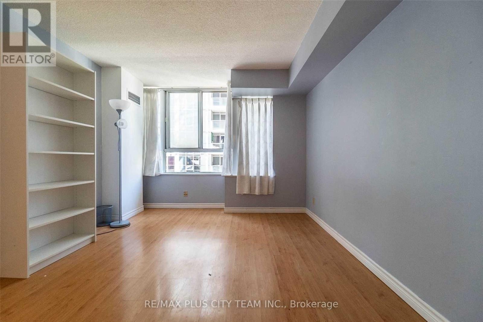708 - 717 Bay Street, Toronto, Ontario  M5G 2J9 - Photo 17 - C12872358