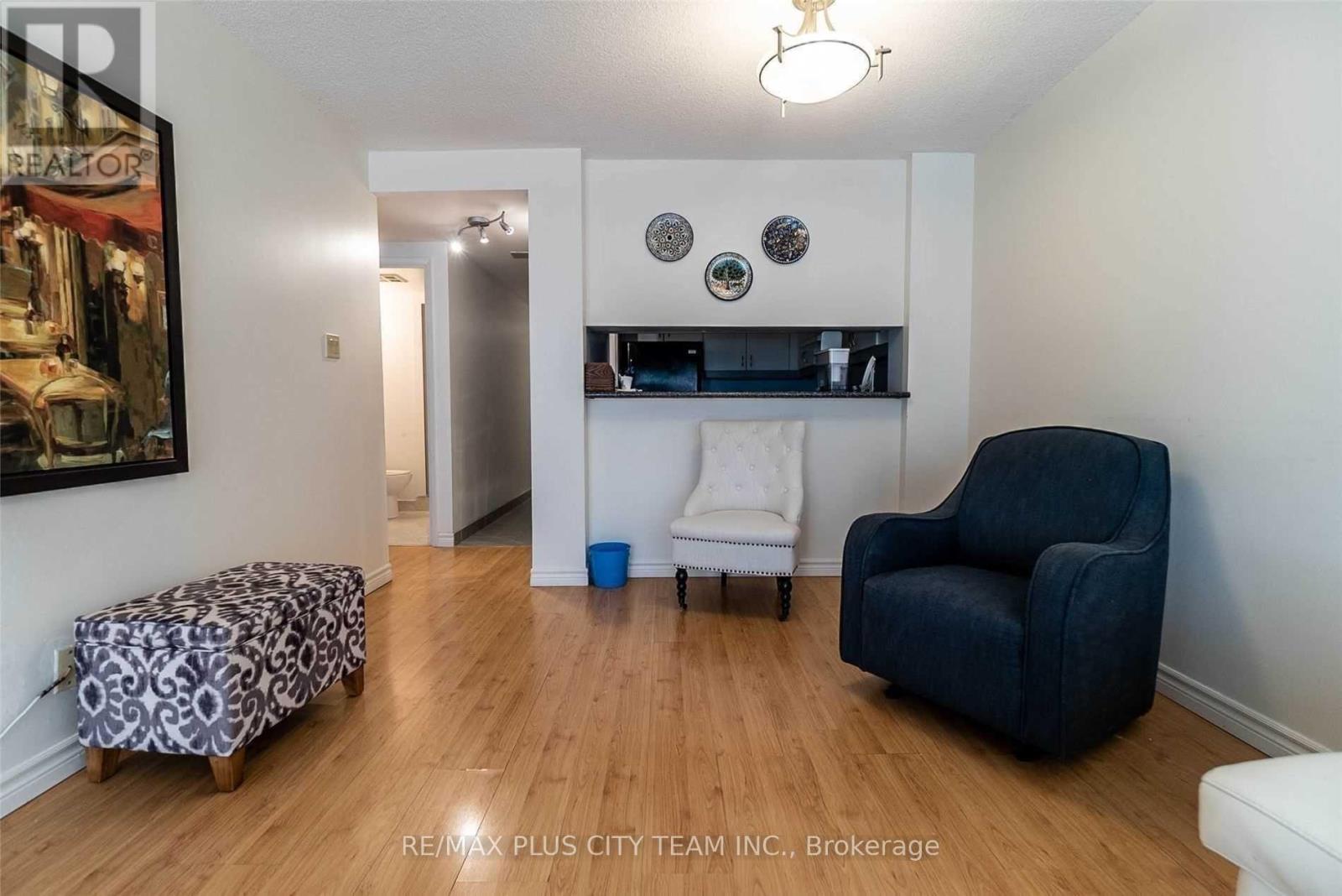 708 - 717 Bay Street, Toronto, Ontario  M5G 2J9 - Photo 5 - C12872358