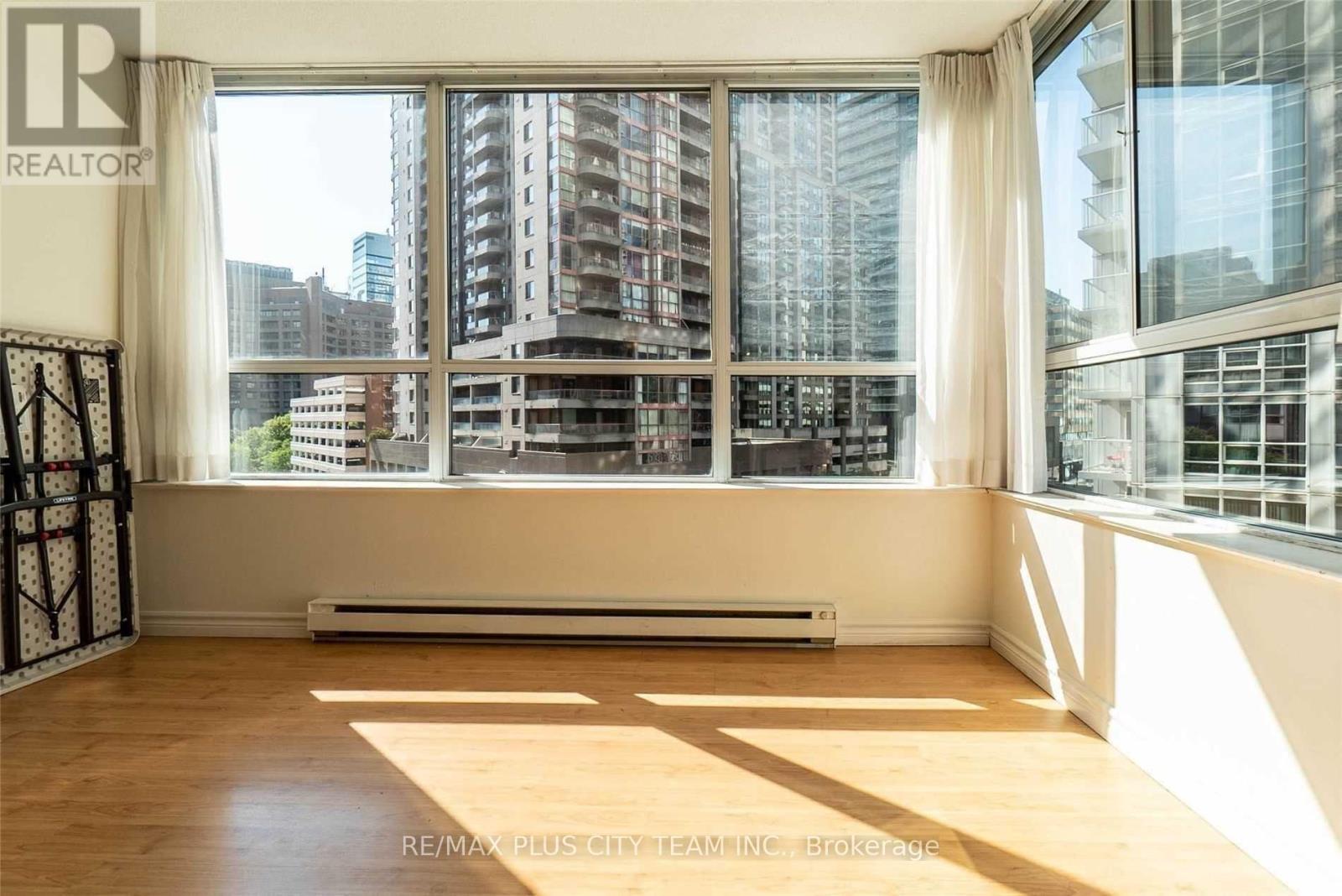 708 - 717 Bay Street, Toronto, Ontario  M5G 2J9 - Photo 7 - C12872358