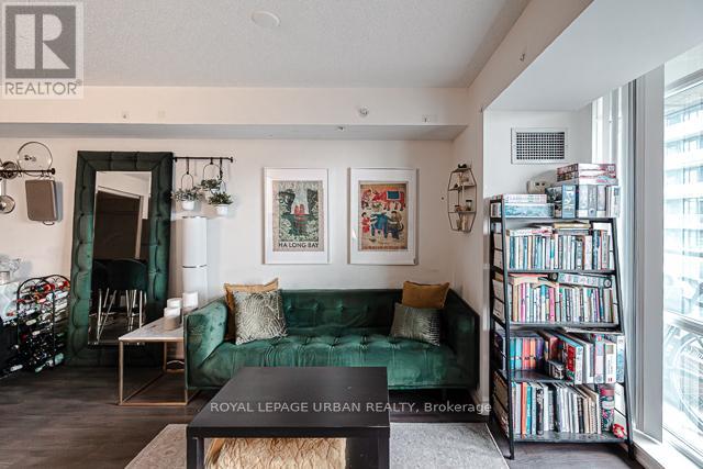 1310 - 20 Joe Shuster Way, Toronto, Ontario  M6K 0A3 - Photo 3 - C12872362