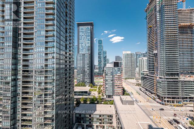 2303 - 11 Brunel Court, Toronto, Ontario  M5V 3Y3 - Photo 18 - C12872386