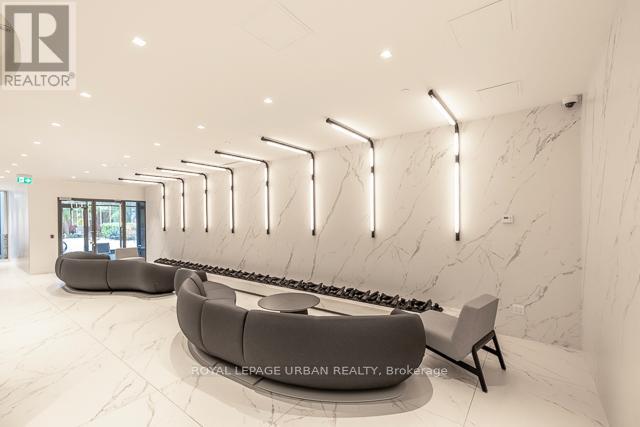 2303 - 11 Brunel Court, Toronto, Ontario  M5V 3Y3 - Photo 24 - C12872386