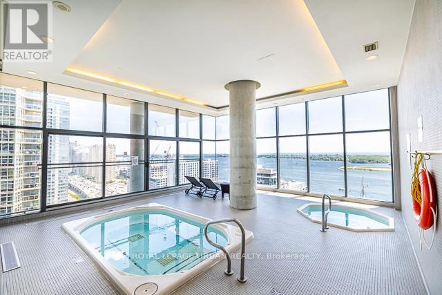 2303 - 11 Brunel Court, Toronto, Ontario  M5V 3Y3 - Photo 25 - C12872386