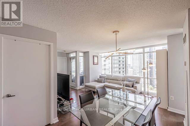 2303 - 11 Brunel Court, Toronto, Ontario  M5V 3Y3 - Photo 26 - C12872386
