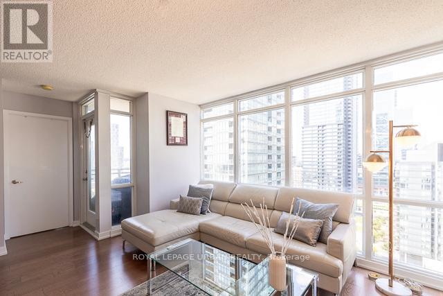 2303 - 11 Brunel Court, Toronto, Ontario  M5V 3Y3 - Photo 4 - C12872386