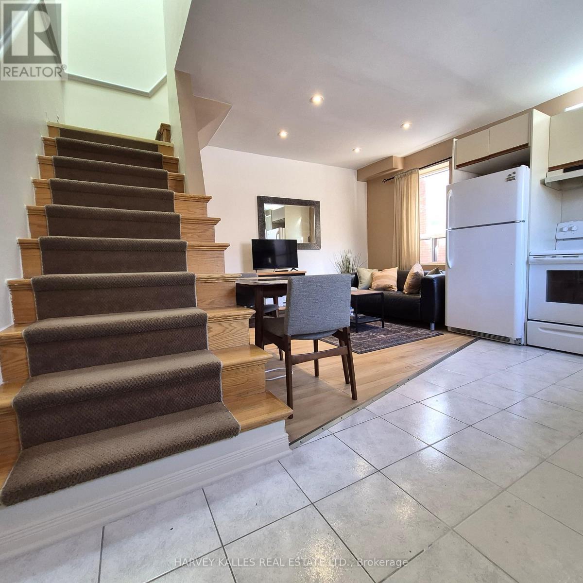 1 - 127 Summerhill Avenue, Toronto, Ontario  M4T 1B1 - Photo 4 - C12872428