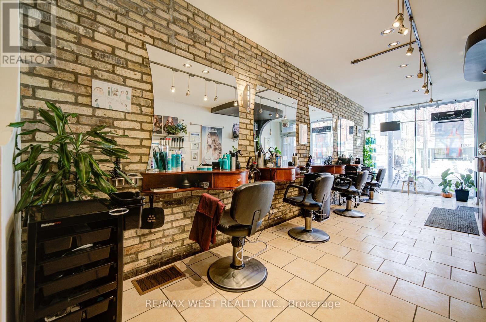 1081 College Street, Toronto, Ontario  M6H 1B4 - Photo 12 - C12872462