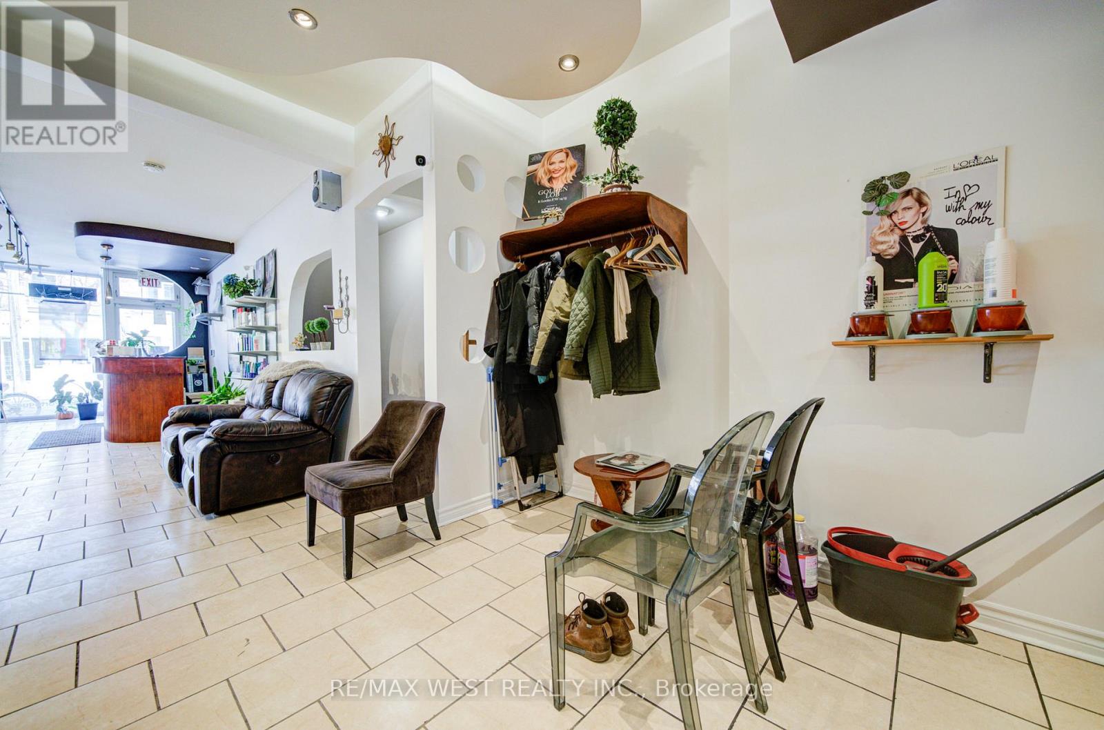 1081 College Street, Toronto, Ontario  M6H 1B4 - Photo 28 - C12872462