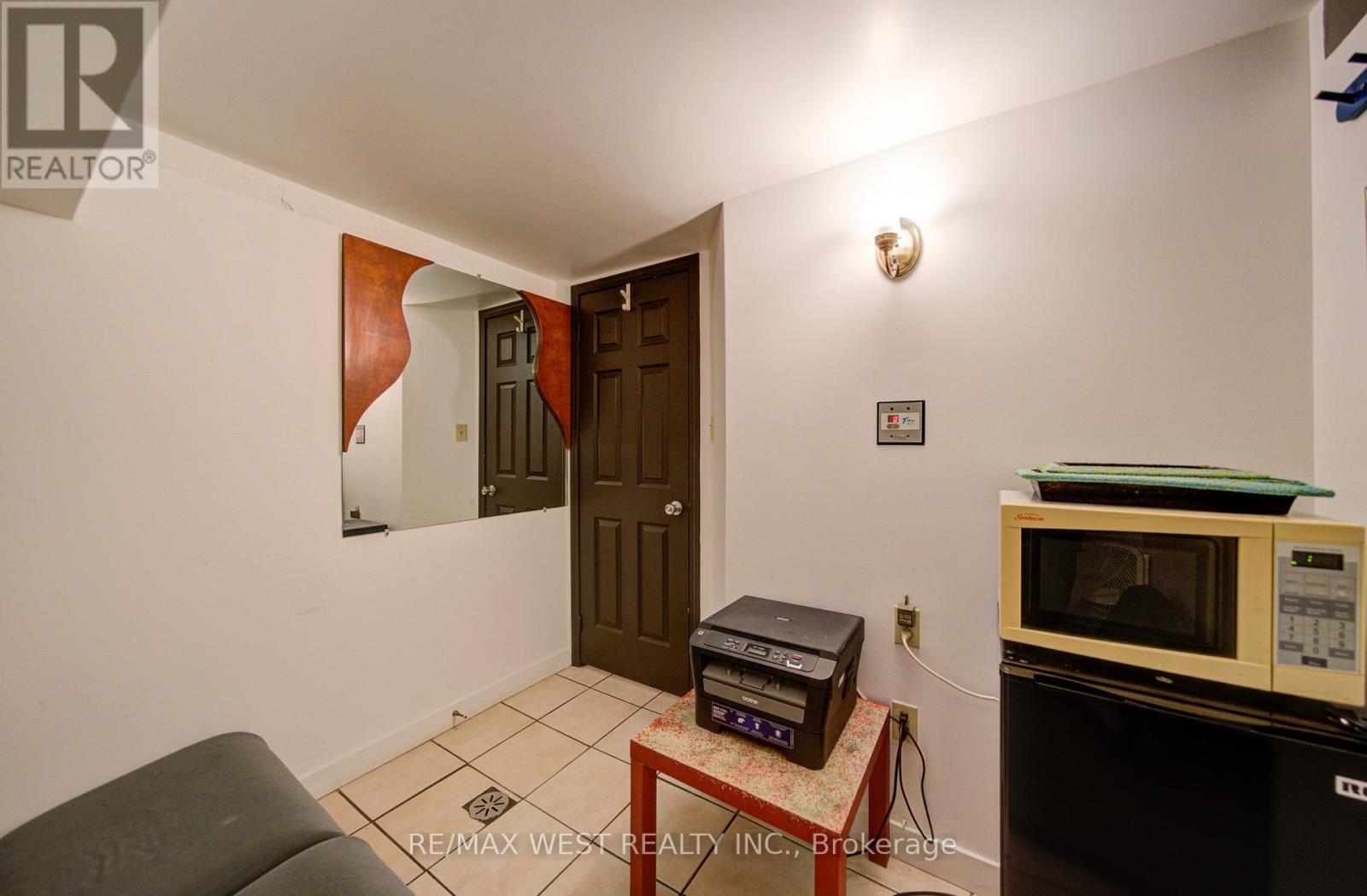 1081 College Street, Toronto, Ontario  M6H 1B4 - Photo 37 - C12872462