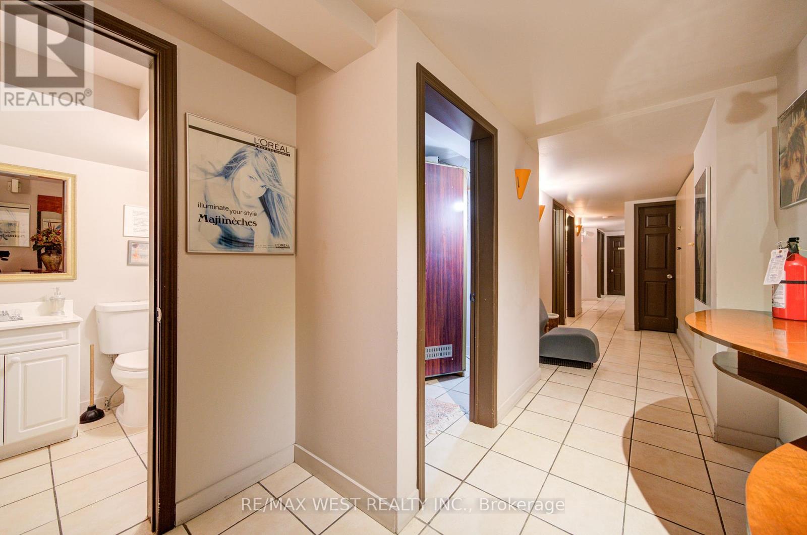 1081 College Street, Toronto, Ontario  M6H 1B4 - Photo 40 - C12872462