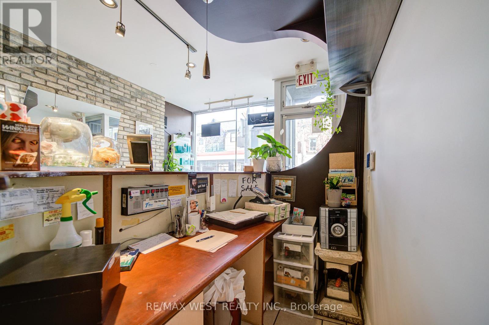 1081 College Street, Toronto, Ontario  M6H 1B4 - Photo 9 - C12872462