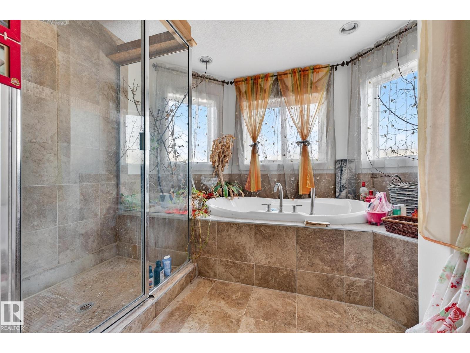 1660 Malone Wy Nw, Edmonton, Alberta  T6R 0H4 - Photo 44 - E4476905