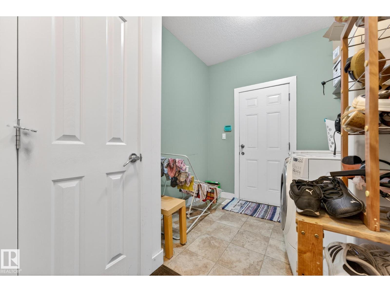 1660 Malone Wy Nw, Edmonton, Alberta  T6R 0H4 - Photo 33 - E4476905