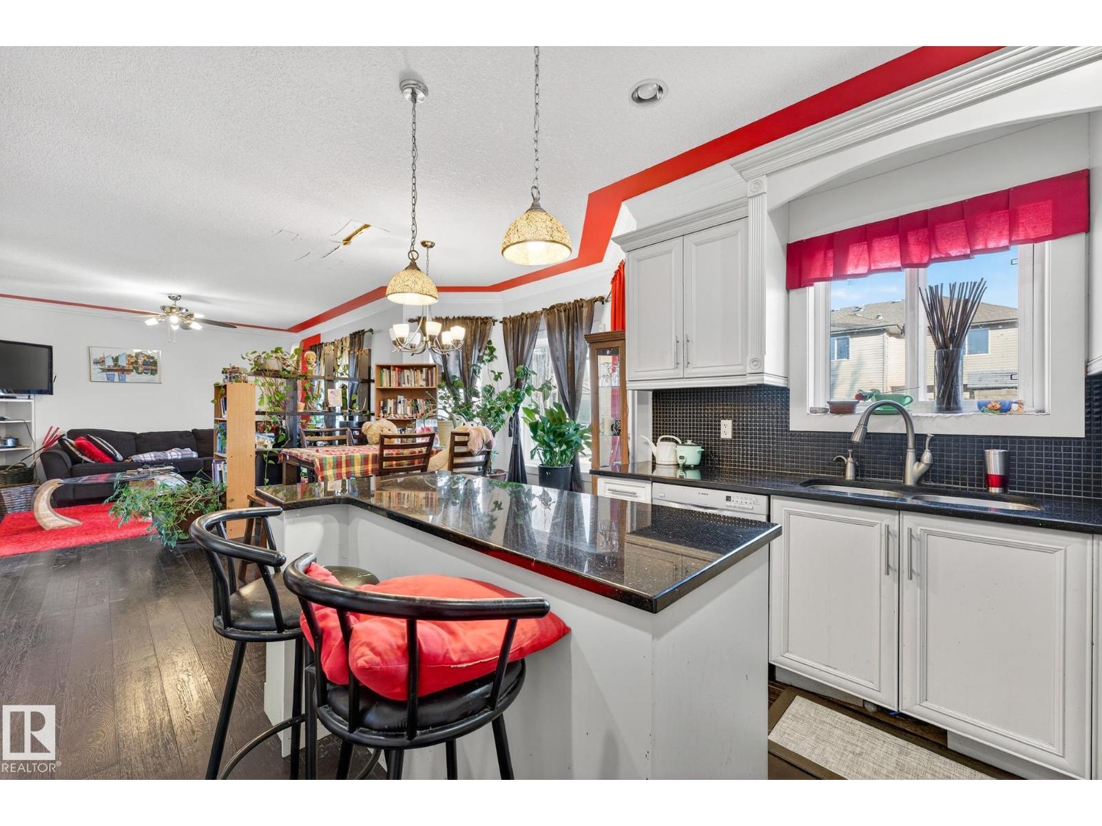 1660 Malone Wy Nw, Edmonton, Alberta  T6R 0H4 - Photo 30 - E4476905