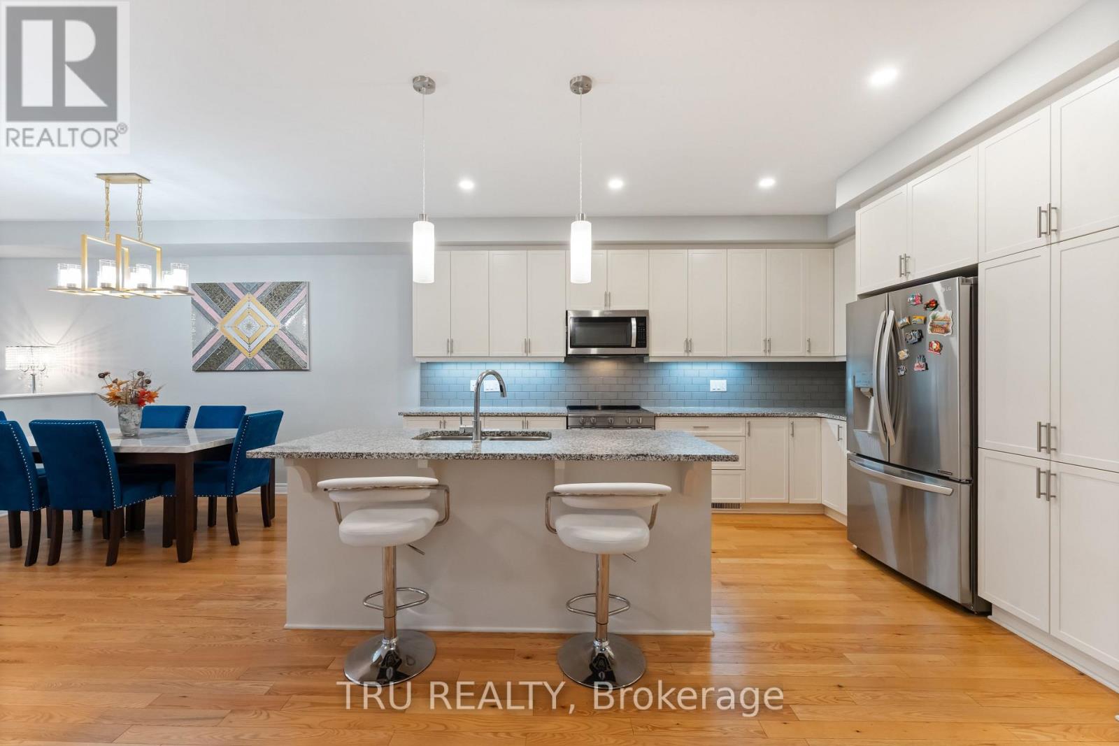 4031 Kelly Farm Drive, Ottawa, Ontario  K1T 0R6 - Photo 12 - X12872412