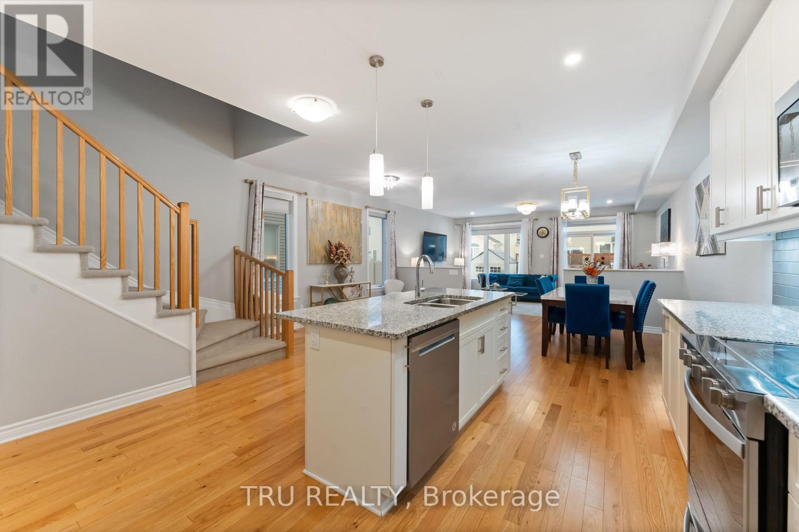 4031 Kelly Farm Drive, Ottawa, Ontario  K1T 0R6 - Photo 14 - X12872412