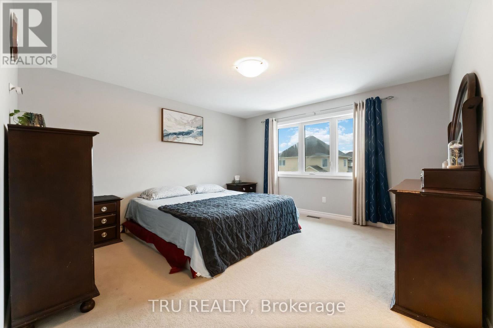 4031 Kelly Farm Drive, Ottawa, Ontario  K1T 0R6 - Photo 19 - X12872412