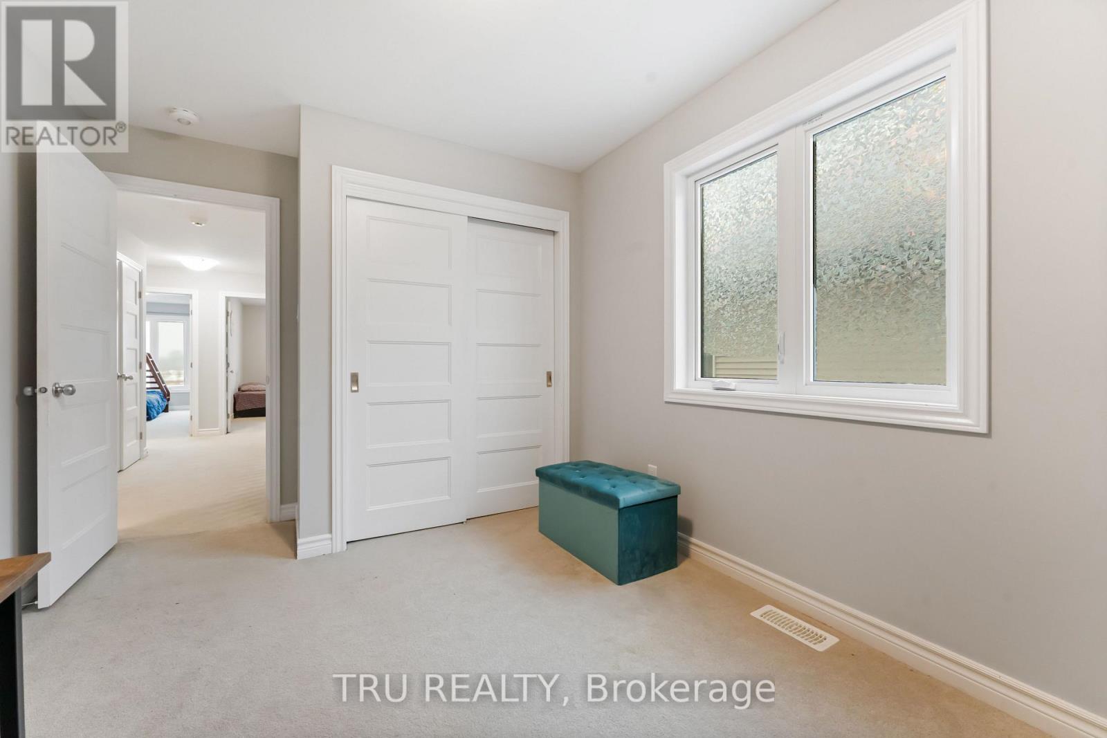 4031 Kelly Farm Drive, Ottawa, Ontario  K1T 0R6 - Photo 31 - X12872412