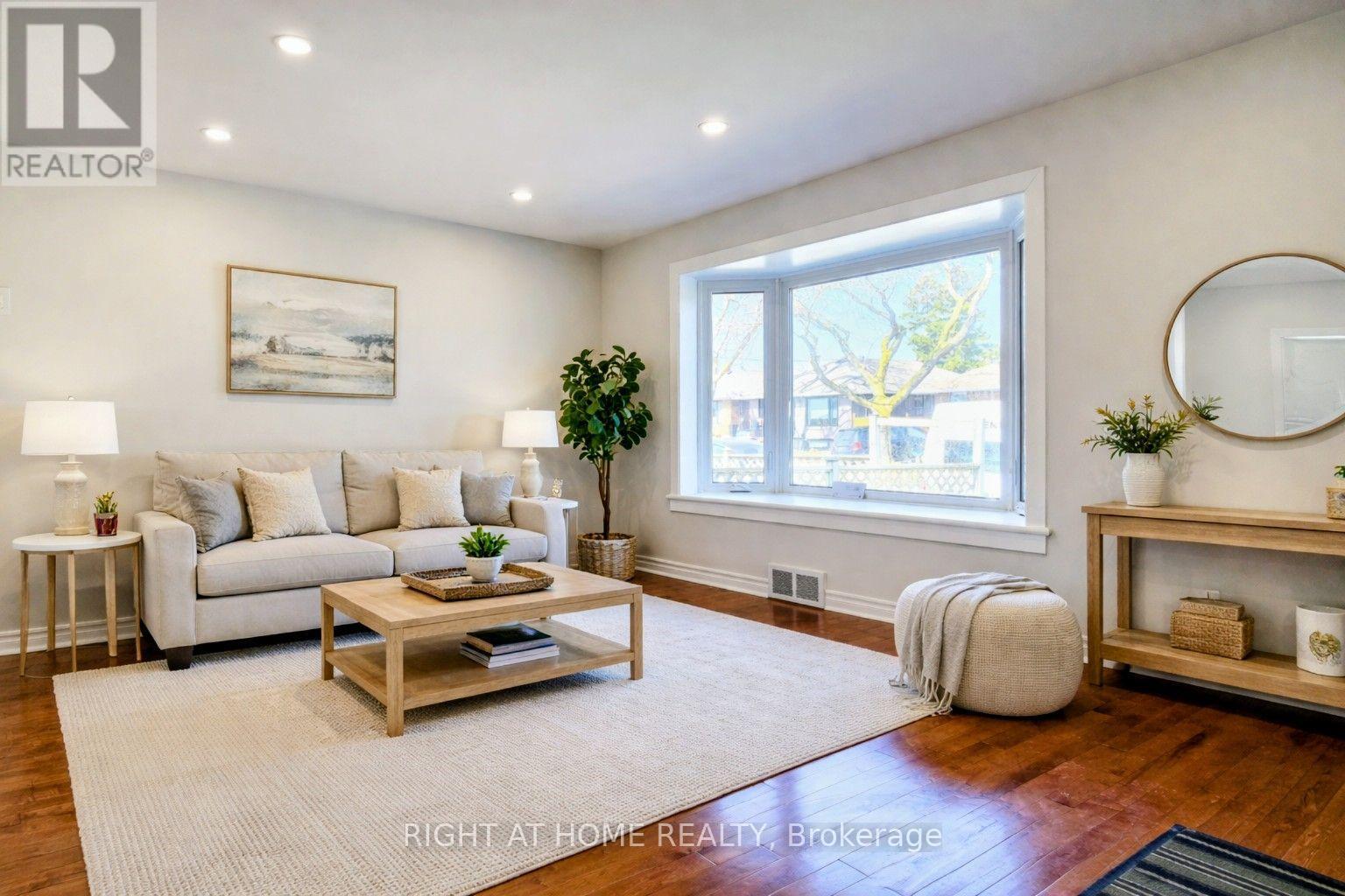 17 REDDINS ROAD, Toronto, Ontario