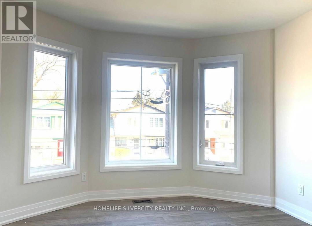 1 - 35 Somers Avenue, Toronto, Ontario  M4J 1W2 - Photo 4 - E12872484